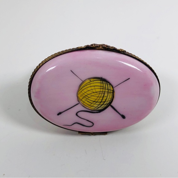 Limoges Trinket Box - Rochard Limoges Porcelain Cat Kitten and Spilt Milk Box - Picture 11 of 13